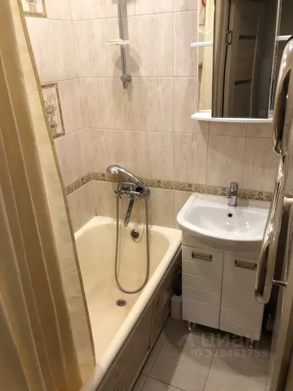 Комната Санкт-Петербург Бассейная ул., 71 (10.0 м) - Фото 0