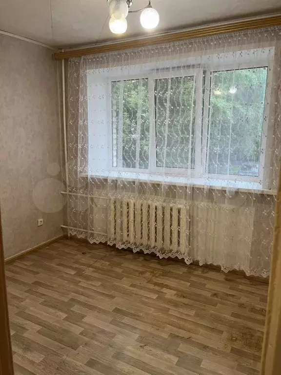 Комната 15 м в 1-к., 1/5 эт. - Фото 0