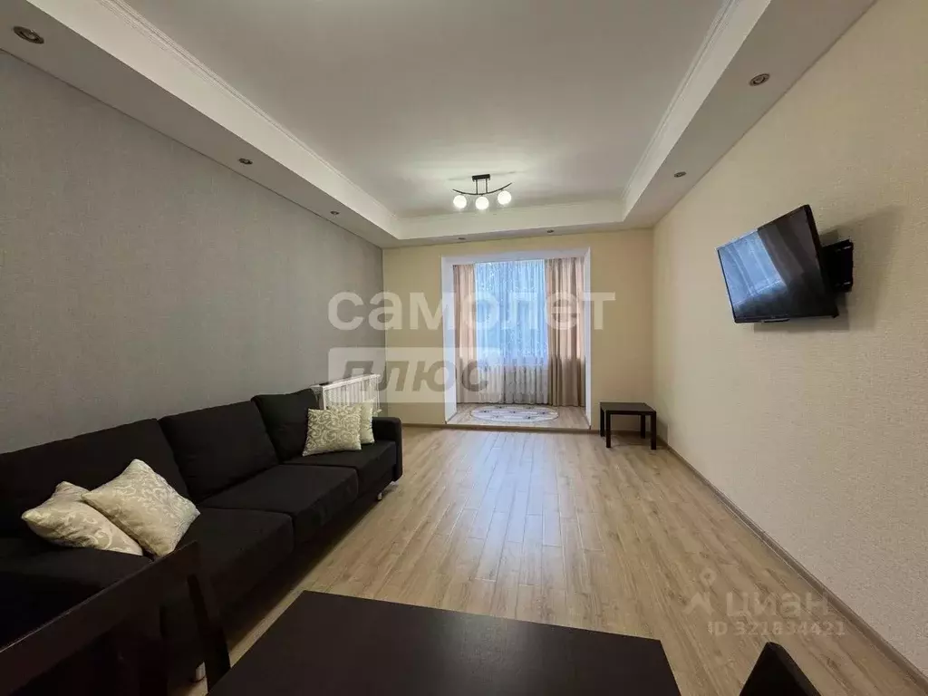 1-к кв. Челябинская область, Челябинск Южная ул., 4В (55.0 м) - Фото 0