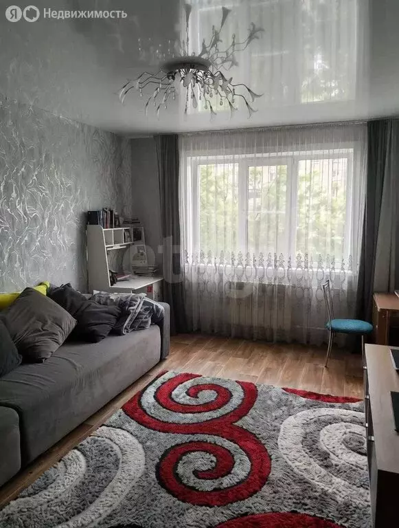 3-комнатная квартира: Бийск, улица Александра Матросова, 47/1 (63 м) - Фото 1