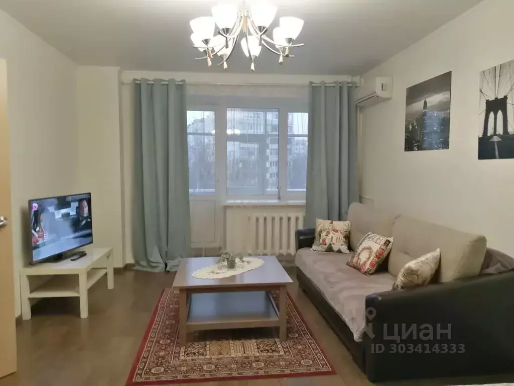 1-к кв. Орловская область, Орел Октябрьская ул., 77 (54.0 м) - Фото 0