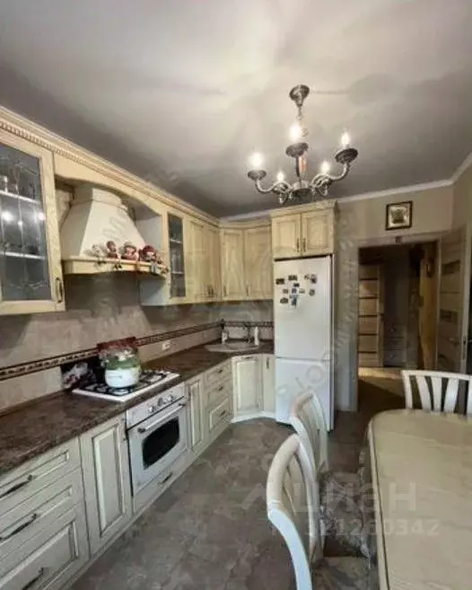 3-к кв. Курская область, Курск ул. Чернышевского, 68А (91.9 м) - Фото 1