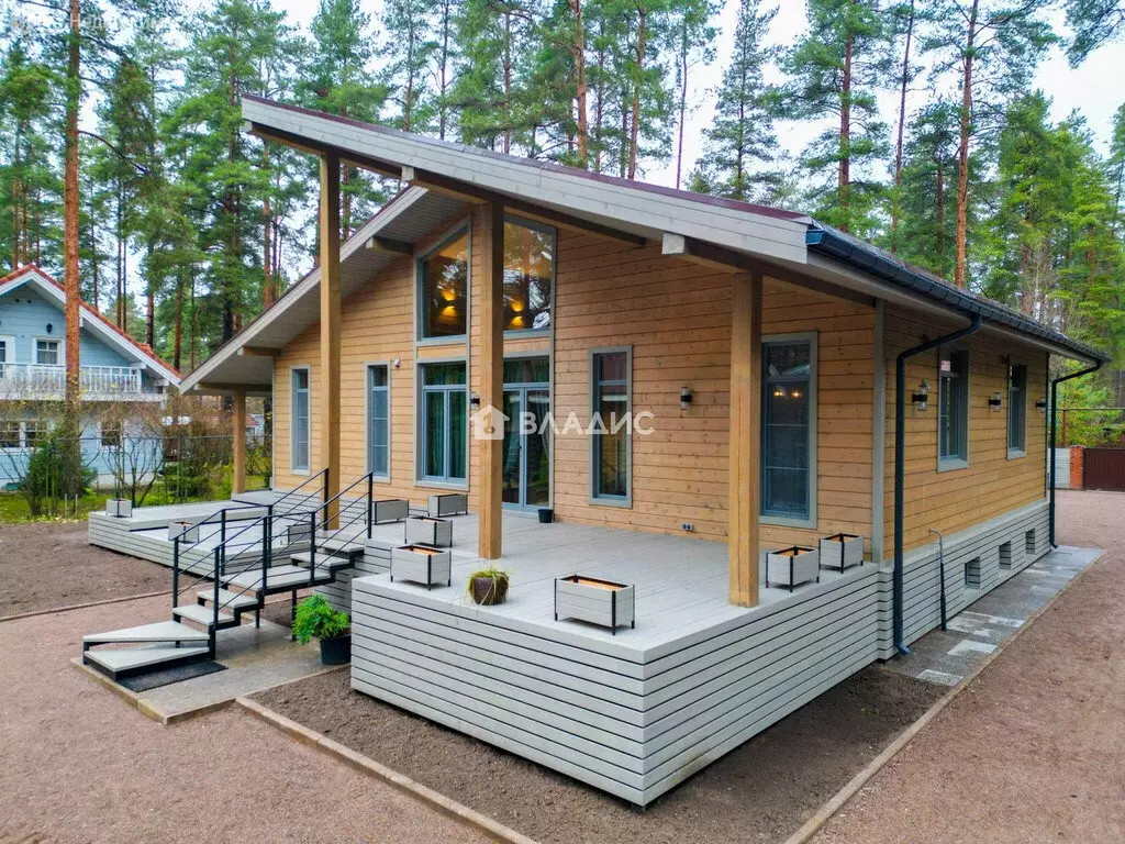 Дом в Всеволожск, улица Гоголя, 49А (250 м) - Фото 1