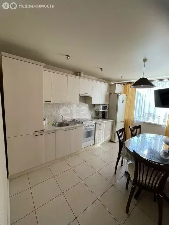 3-комнатная квартира: село Московское, улица Мира, 43 (83.3 м) - Фото 0