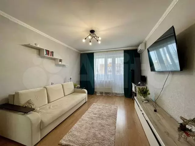 1-к. квартира, 39 м, 8/10 эт. - Фото 0