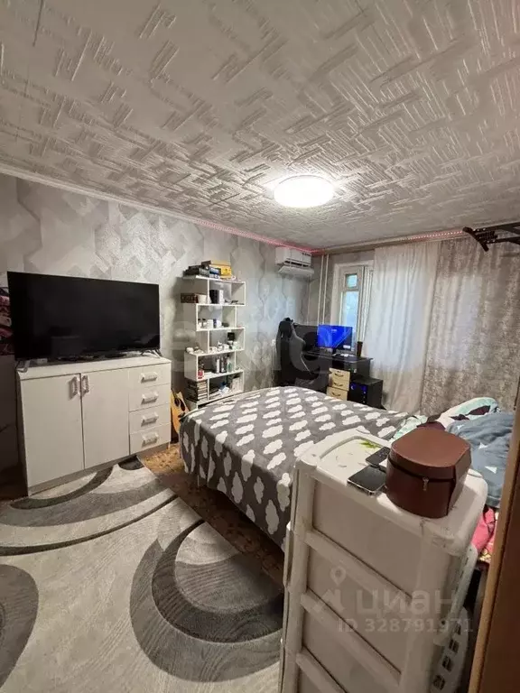 1-к кв. Тюменская область, Тюмень ул. 50 лет Октября, 54 (33.8 м) - Фото 0