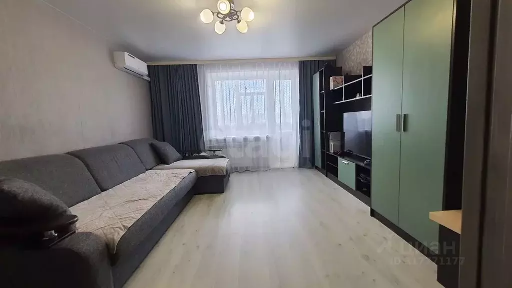 3-к кв. Белгородская область, Старый Оскол Жукова мкр, 47 (63.0 м) - Фото 0