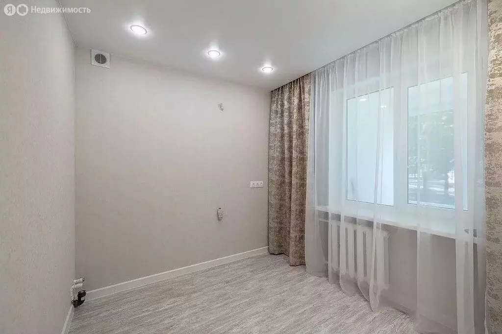 1-комнатная квартира: Тюмень, улица Пермякова, 25 (33.4 м) - Фото 0