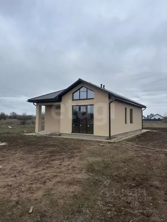 Дом в Саратовская область, Энгельсский район, Красноярское ... - Фото 2