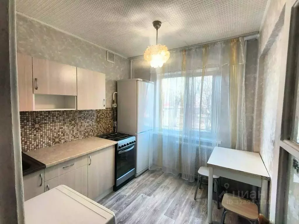 2-к кв. Омская область, Омск ул. Калинина, 6 (48.0 м) - Фото 1