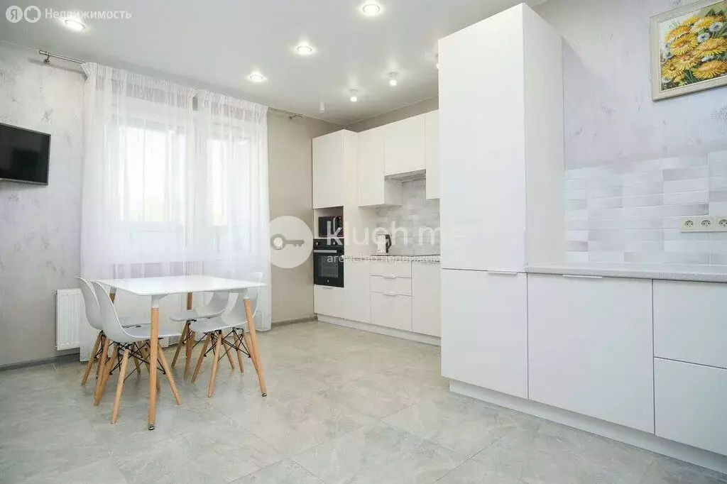 2-комнатная квартира: Казань, улица Вишневского, 61А (74.3 м) - Фото 1