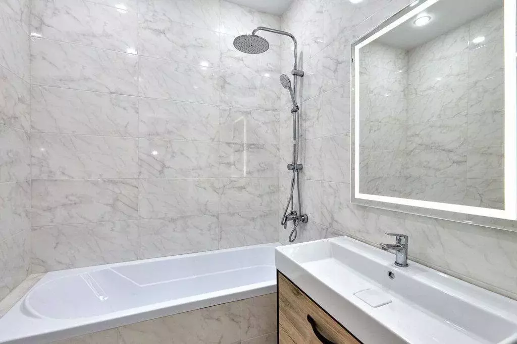 Продаётся 2-к квартира, 63.7 м - Фото 1