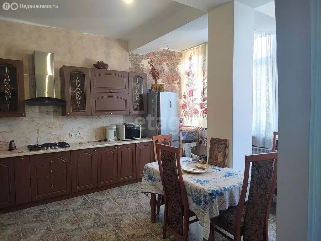 2-комнатная квартира: Сочи, улица Тимирязева, 5Б (60 м) - Фото 1