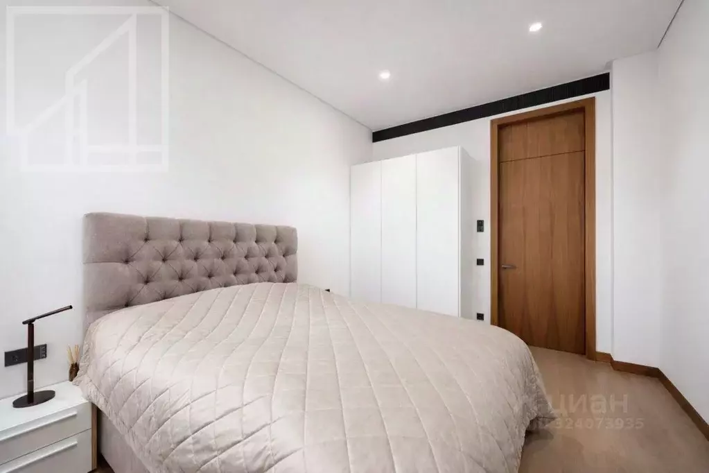 4-к кв. Москва Мосфильмовская ул., 1Б (150.0 м) - Фото 2