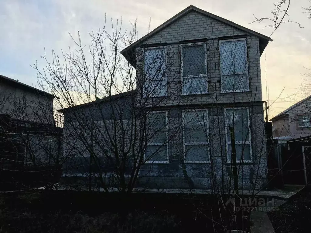 Дом в Крым, Сакский район, Суворовское с/пос, Чайка-С потребительский ... - Фото 1