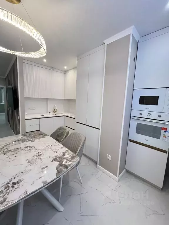 3-к кв. Астраханская область, Астрахань ул. Савушкина, 6Е (60.0 м) - Фото 1