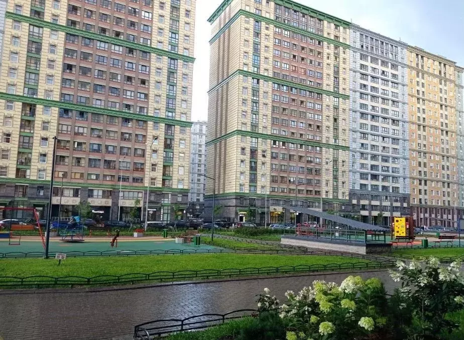 Аукцион: 2-к. квартира, 57 м, 13/19 эт. - Фото 1