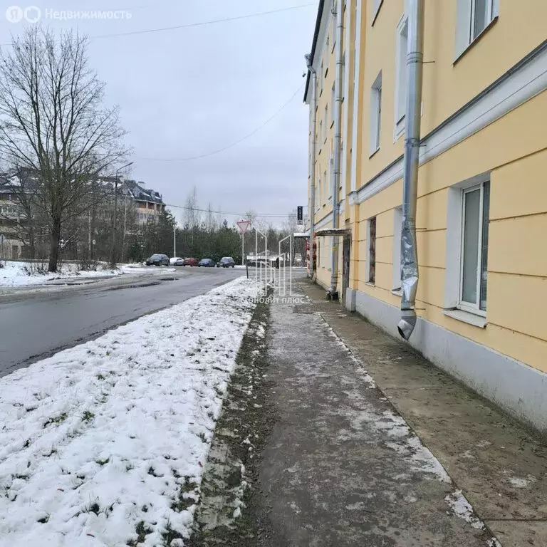 1к в 8-комнатной квартире (12.7 м) - Фото 2