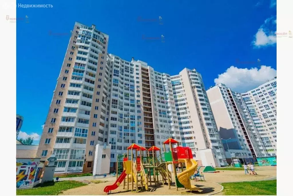 3-комнатная квартира: екатеринбург, улица чкалова, 239 (110 м) - Фото 1