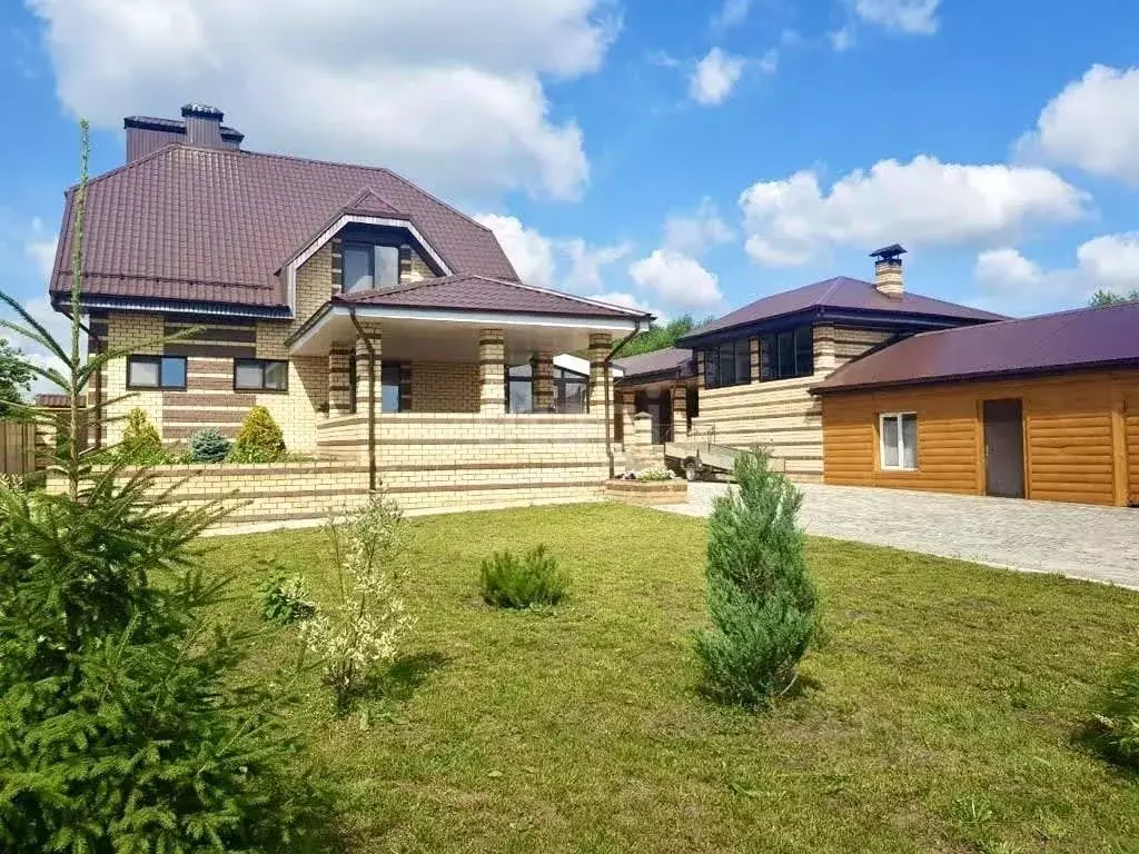 Дом в Татарстан, Мензелинский район, с. Коноваловка  (200 м) - Фото 1