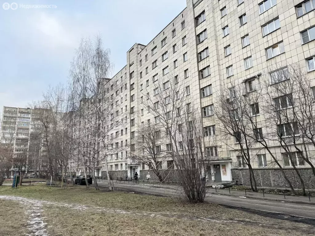 3-комнатная квартира: Екатеринбург, улица Блюхера, 57 (60.3 м) - Фото 2