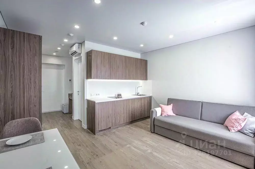 Студия Воронежская область, Воронеж ул. 9 Января, 68/2к3 (27.0 м) - Фото 1