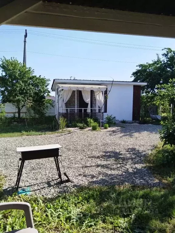 Дом в Краснодарский край, Ейский район, Должанская ст-ца Коллективная ... - Фото 1