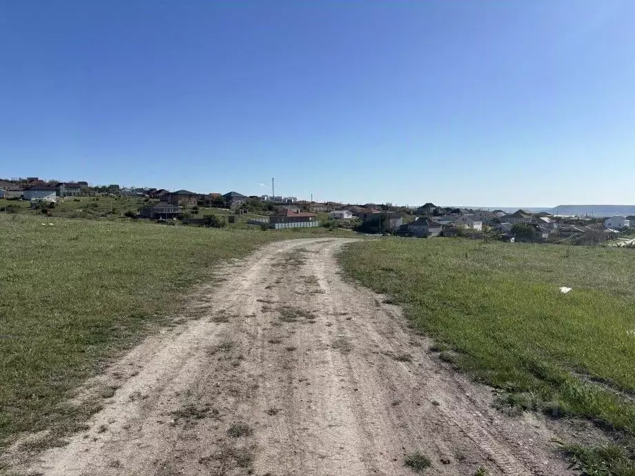Участок в Крым, Бахчисарай ул. Крымской весны (6.0 сот.) - Фото 1