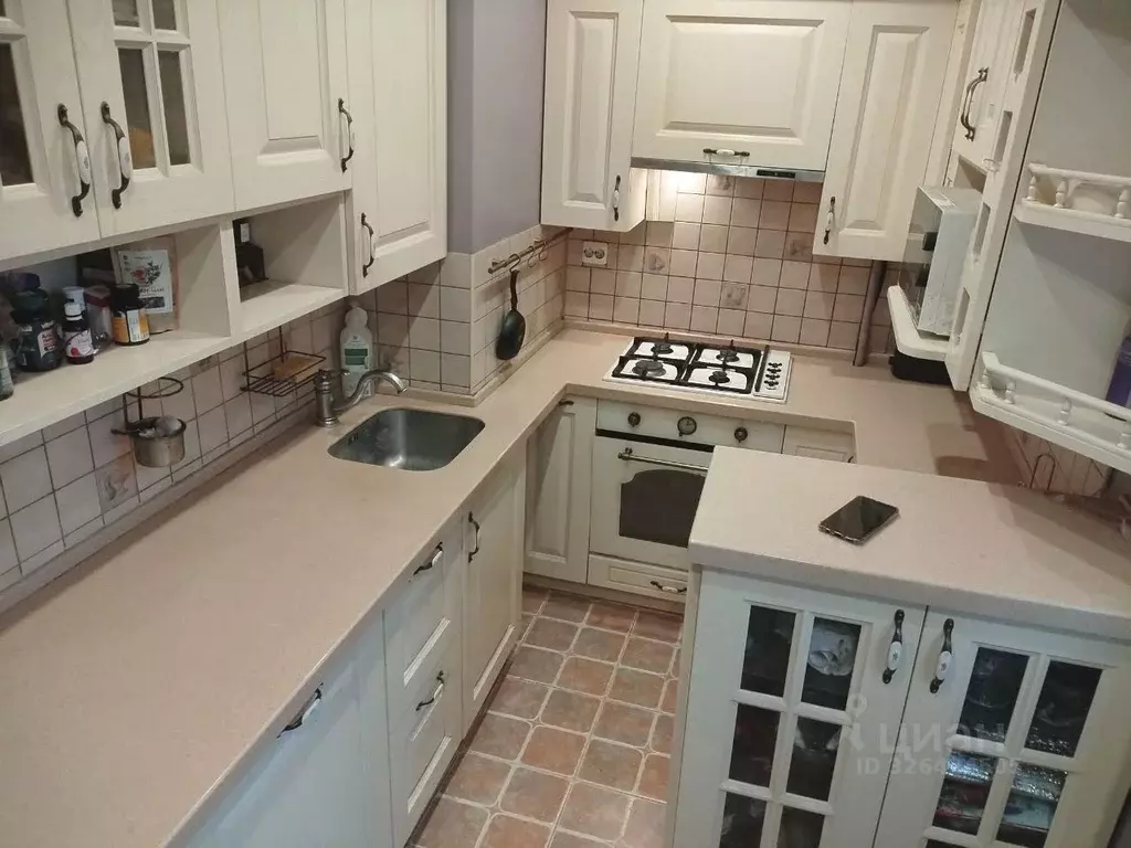 3-к кв. Санкт-Петербург ул. Дыбенко, 12к1Ж (66.4 м) - Фото 1