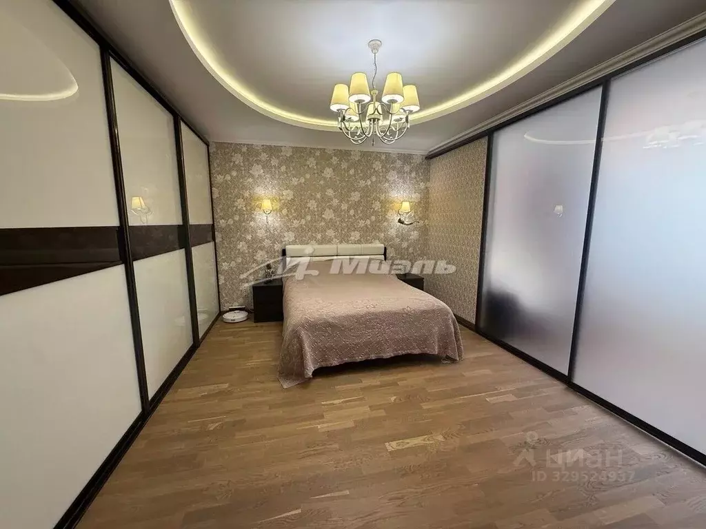 1-к кв. Крым, Симферополь просп. Победы, 74А (57.6 м) - Фото 2