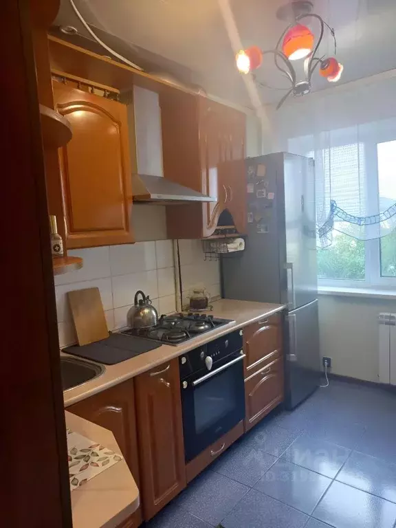 4-к кв. Омская область, Омск Солнечный мкр, ул. Комкова, 6 (59.3 м) - Фото 1