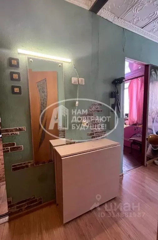 2-к кв. Пермский край, Лысьва ул. Кирова, 17 (41.5 м) - Фото 0