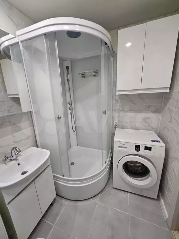 1-к. квартира, 38 м, 4/17 эт. - Фото 0