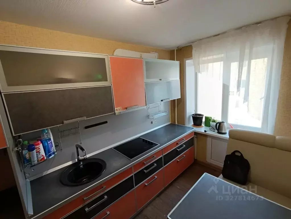 3-к кв. Кировская область, Киров ул. Ленина, 160 (60.0 м) - Фото 2