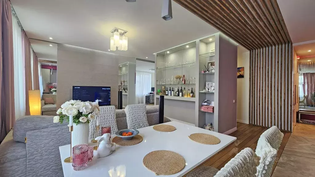 2-к кв. Московская область, Красногорск ул. Авангардная, 6 (80.0 м) - Фото 2