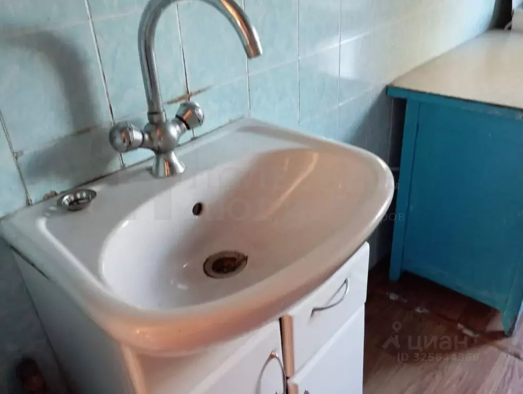 Дом в Новгородская область, Боровичский район, Опеченское с/пос, ... - Фото 1