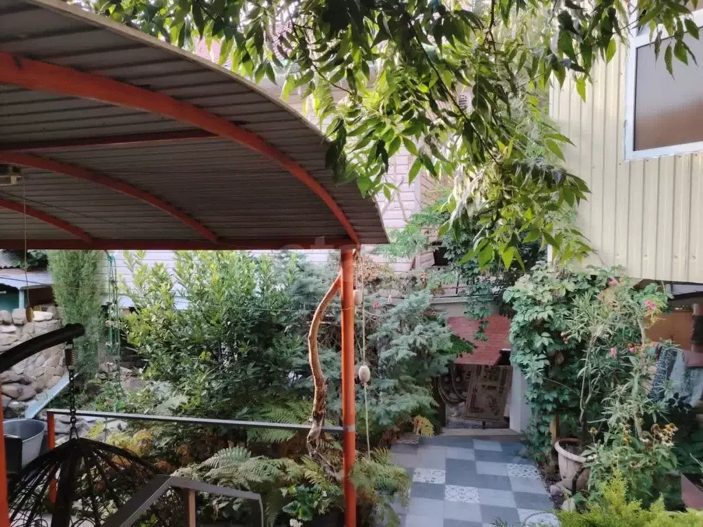 Дом в Краснодарский край, Геленджик городской округ, с. Дивноморское  ... - Фото 1