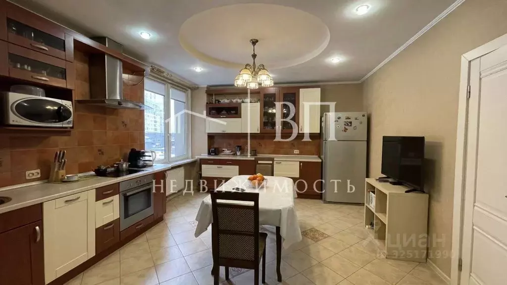 3-к кв. Санкт-Петербург ул. Кораблестроителей, 32к2Б (93.2 м) - Фото 1