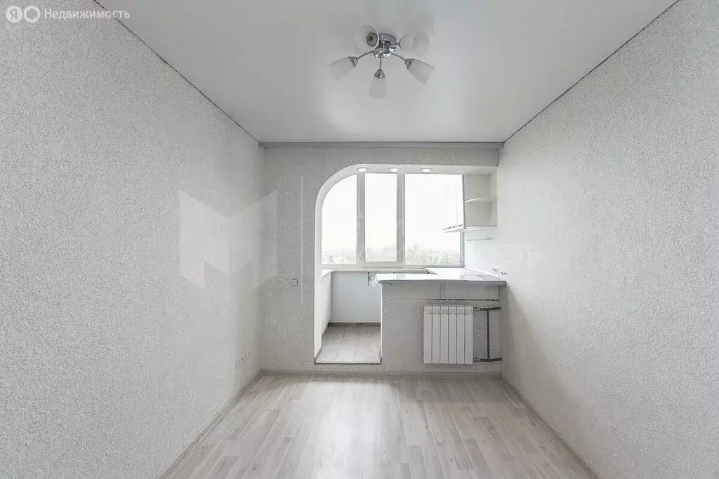 Квартира-студия: Тюмень, улица Бабарынка, 16А (13 м) - Фото 2