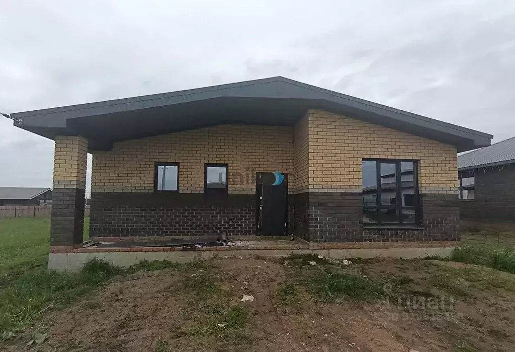 Дом в Башкортостан, Уфимский район, Русско-Юрмашский сельсовет, д. ... - Фото 0