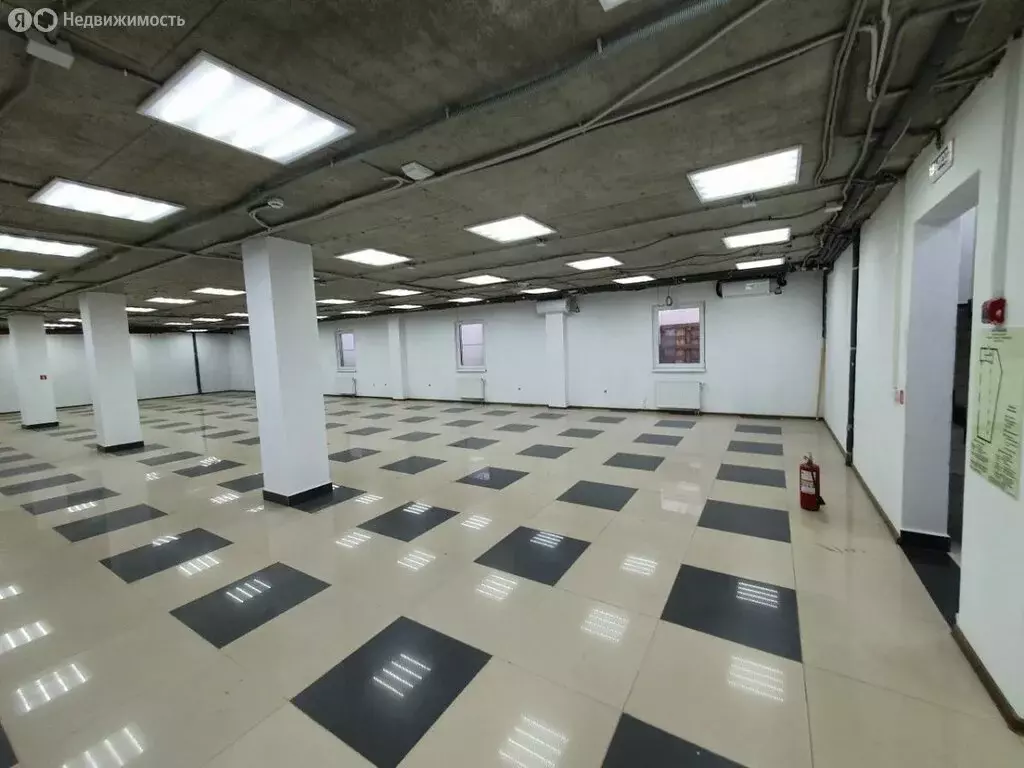 Помещение свободного назначения (210 м) - Фото 2