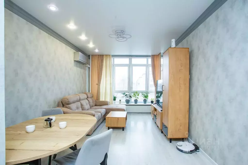 3-к кв. Кемеровская область, Кемерово ул. Мичурина, 58 (62.1 м) - Фото 0