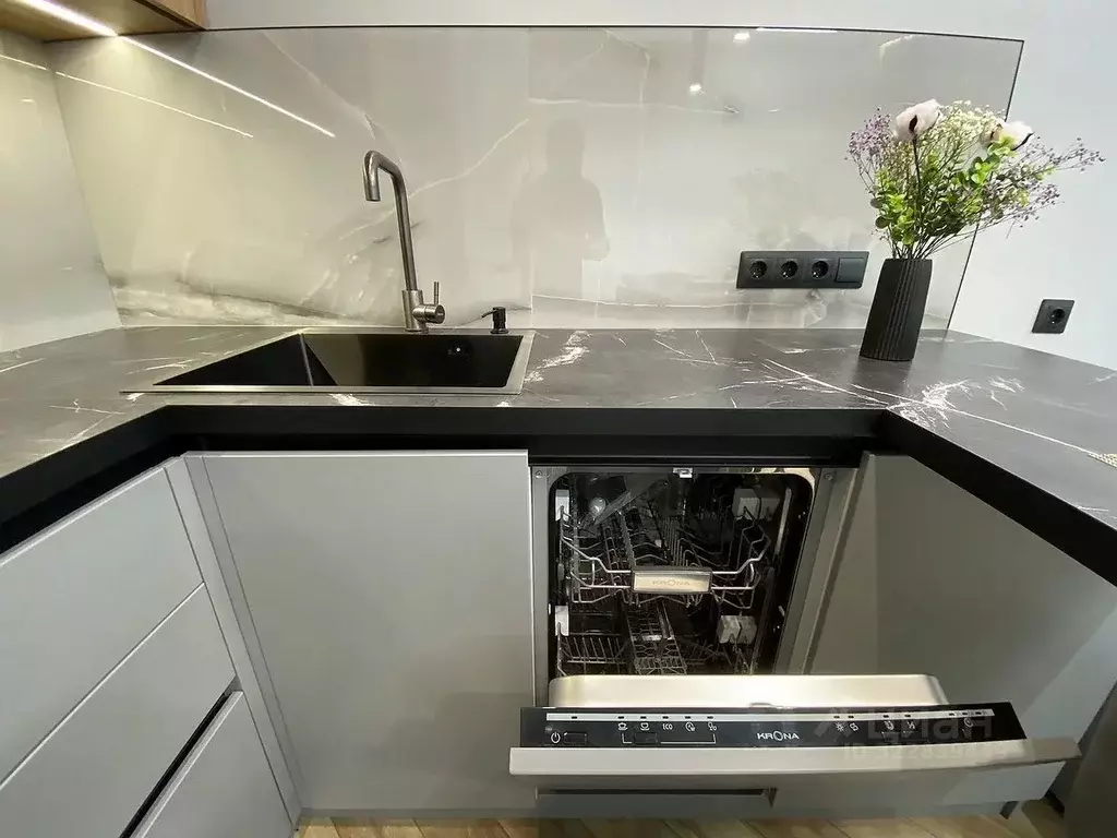 Студия Ростовская область, Ростов-на-Дону просп. Маршала Жукова, 16/6 ... - Фото 1