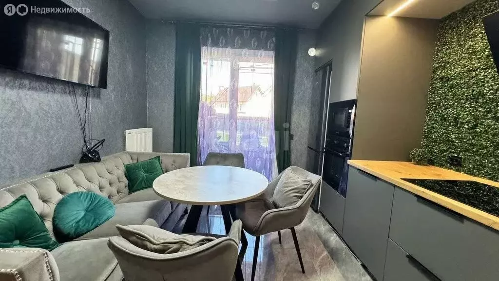 2-комнатная квартира: Калининград, СНТ ЦБЗ-1, Лазурная улица (60 м) - Фото 1