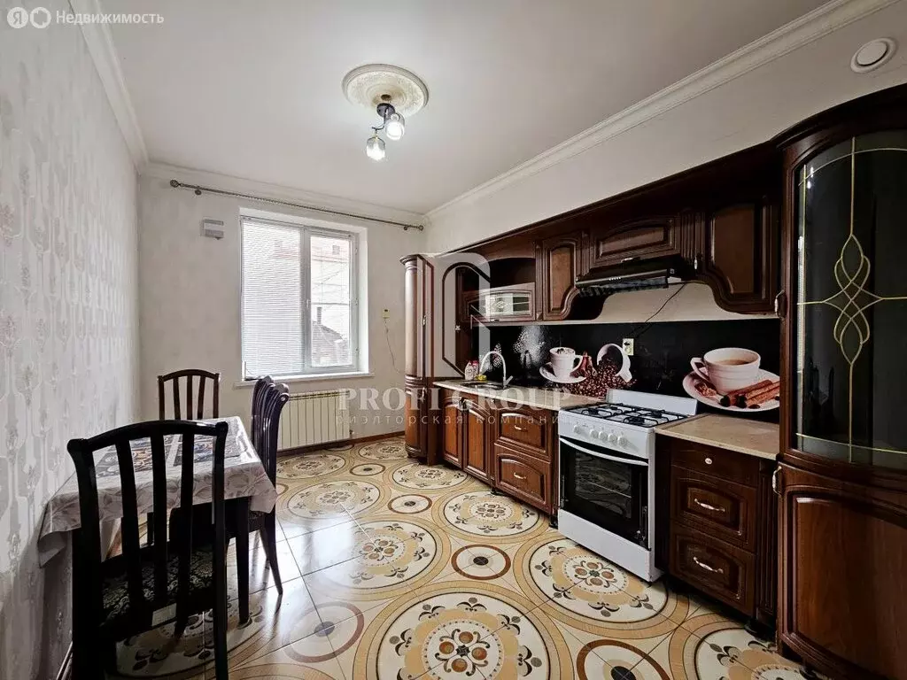 2-комнатная квартира: Махачкала, 6-я Дачная улица, 19 (68 м) - Фото 0