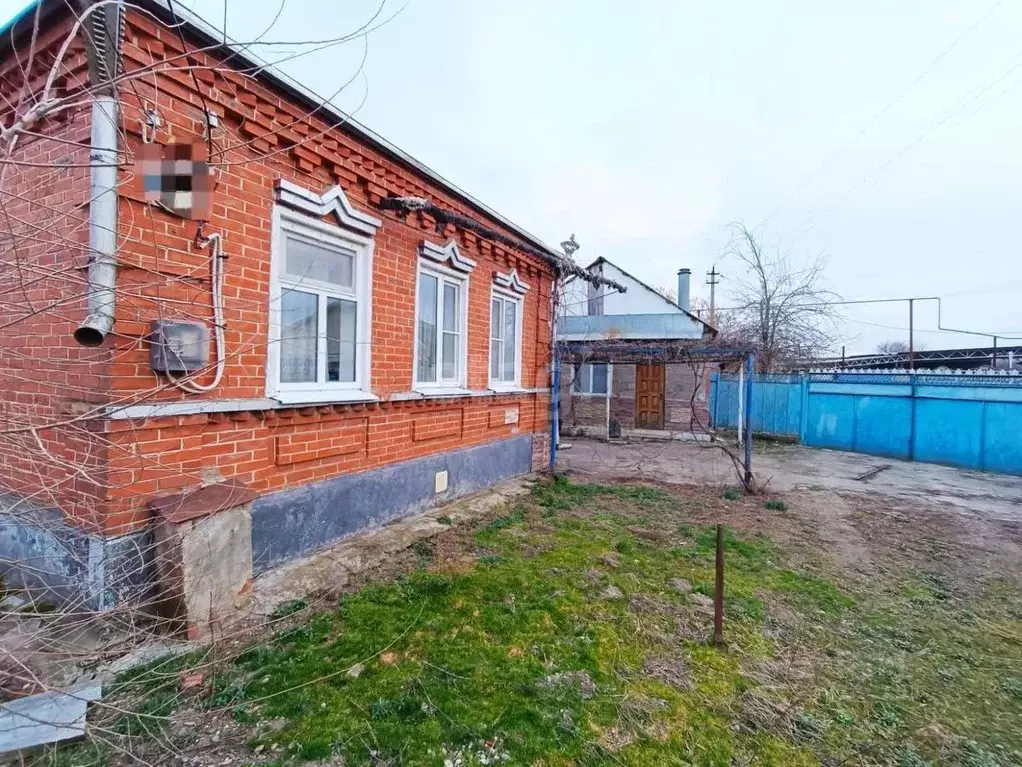 Дом в Адыгея, Майкоп городской округ, Ханская ст-ца ул. Комсомольская ... - Фото 0