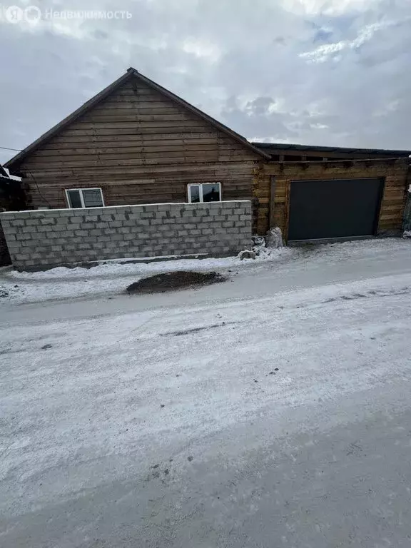 Дом в Кызыл, улица Чульдума (70 м) - Фото 1