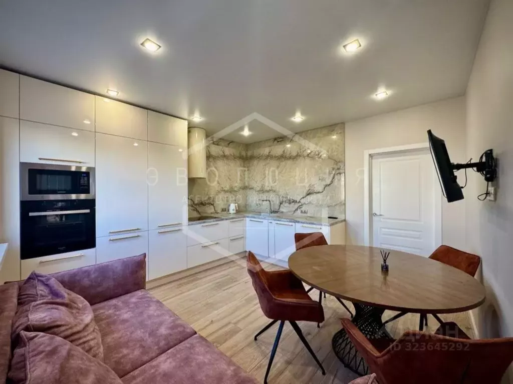 2-к кв. Калининградская область, Калининград Воздушный пер., 1 (80.0 ... - Фото 0