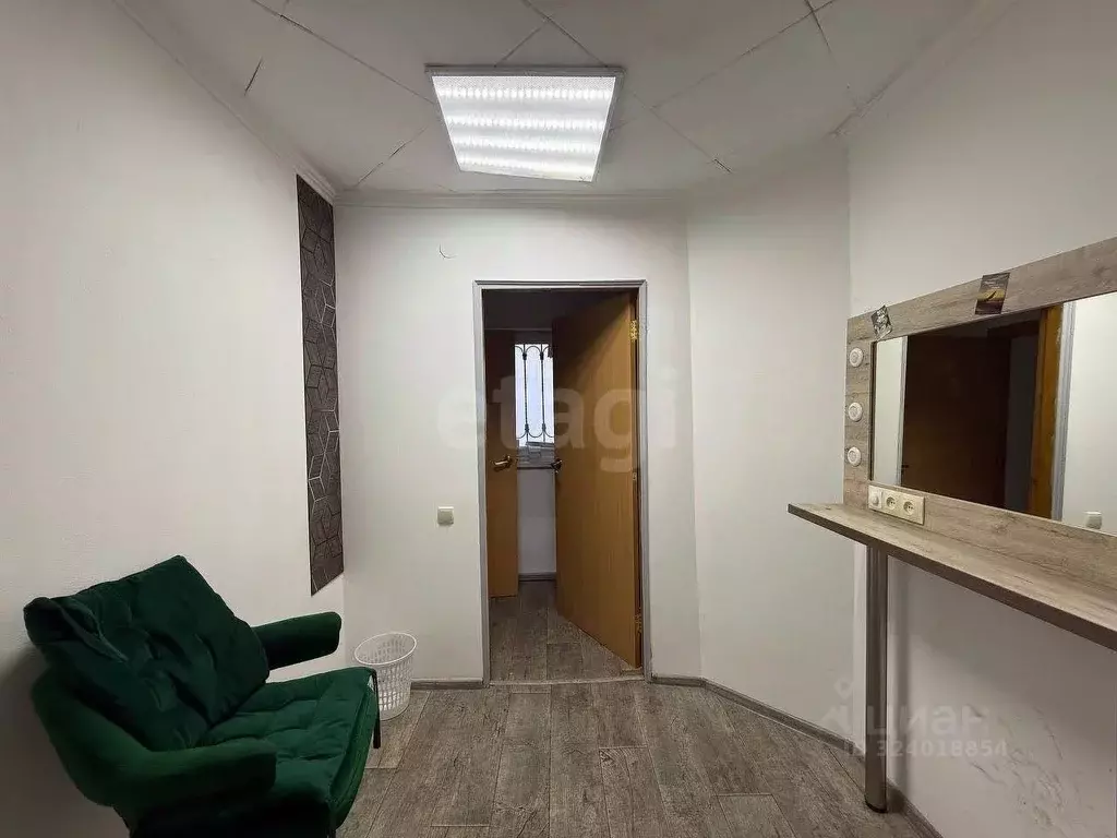 Помещение свободного назначения в Крым, Симферополь ул. Крылова (36 м) - Фото 2