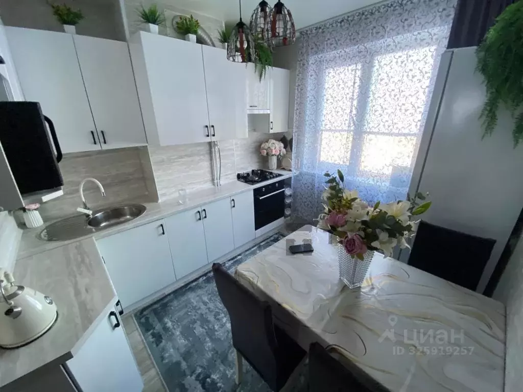 2-к кв. Челябинская область, Чебаркуль Электростальская ул., 9 (51.8 ... - Фото 2